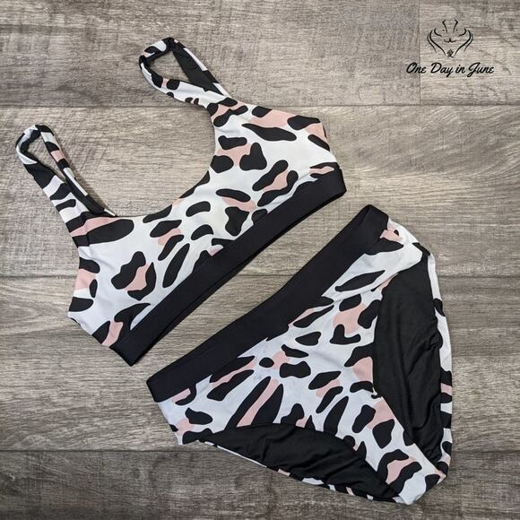 CharmLeaks Leopard Print Crop Bikini Swimsuit Size M - Picture 3 of 5